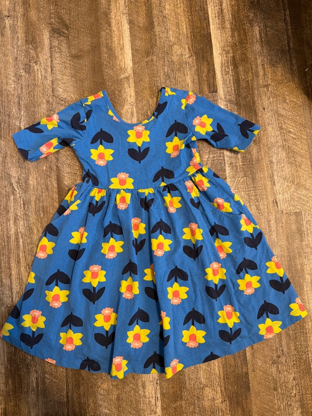 Hanna Anderson Girls Size 5, Blue with Floral Print